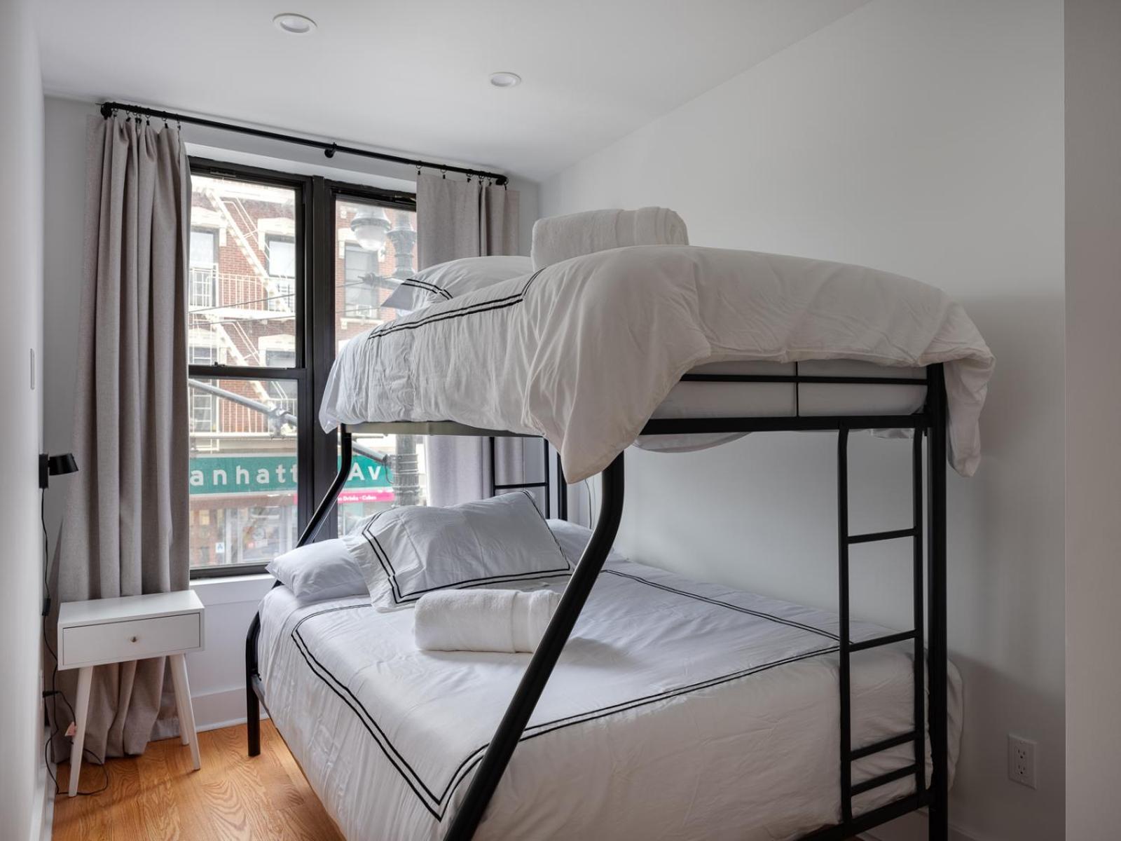 Three Bedroom Brooklynite Suite! New York Exterior foto